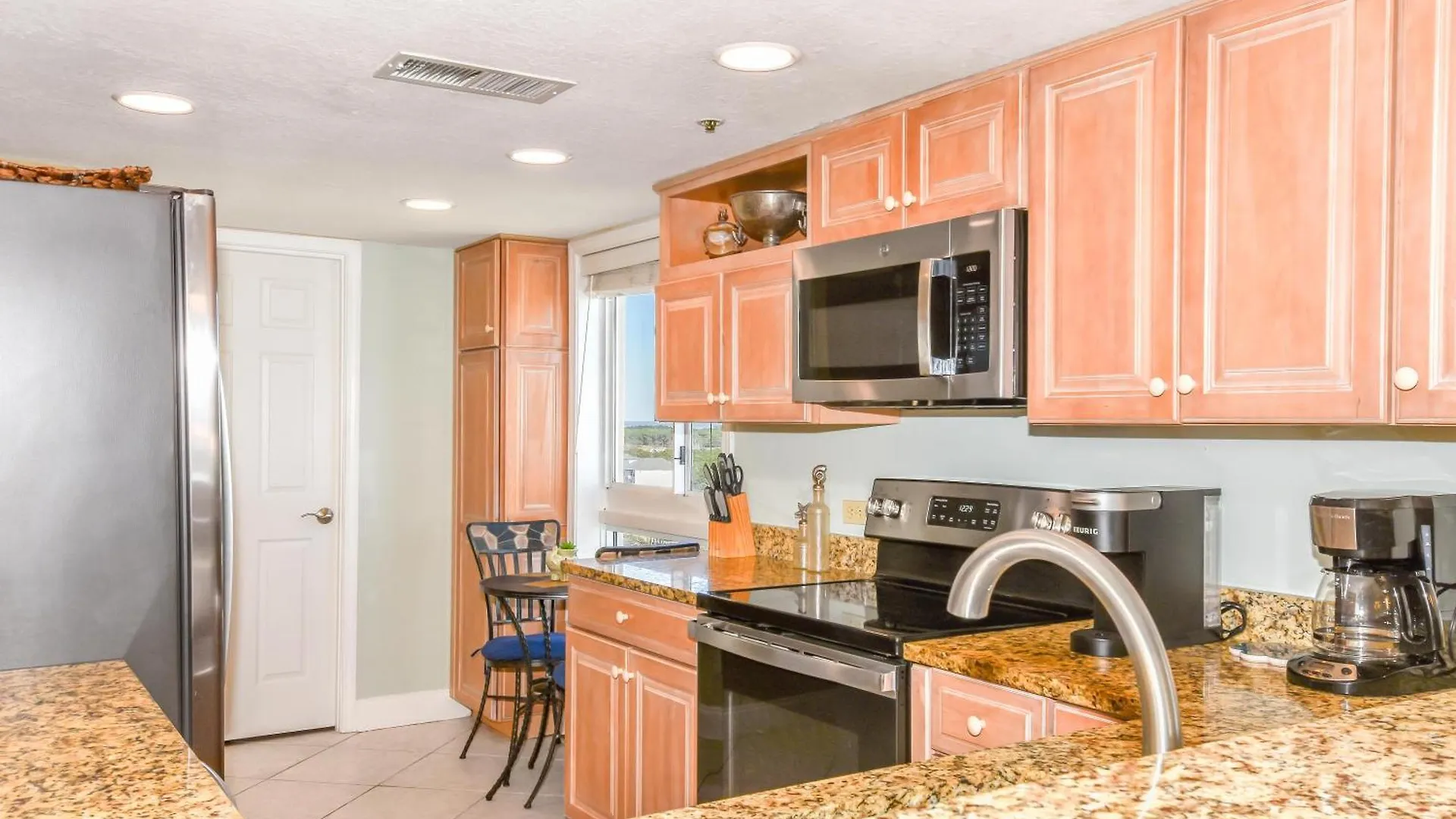 Destin Towers 131 Apartment United States